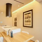 The Canopy Loft, A Curated 5-star Experience Apartamento Atenas