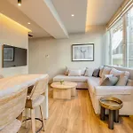 The Canopy Loft, A Curated 5-star Experience 아파트