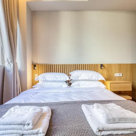 The Canopy Loft, A Curated 5-star Experience Daire Atina