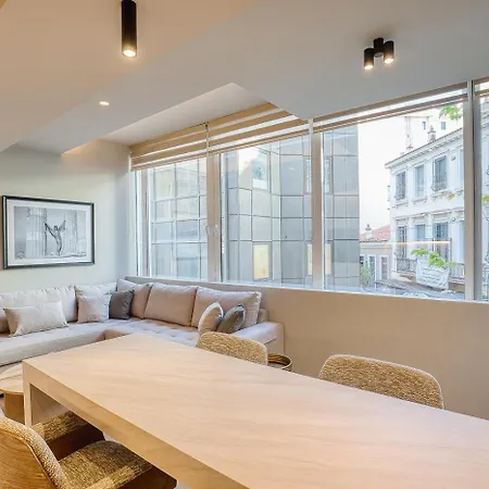 The Canopy Loft, A Curated 5-star Experience * Atina